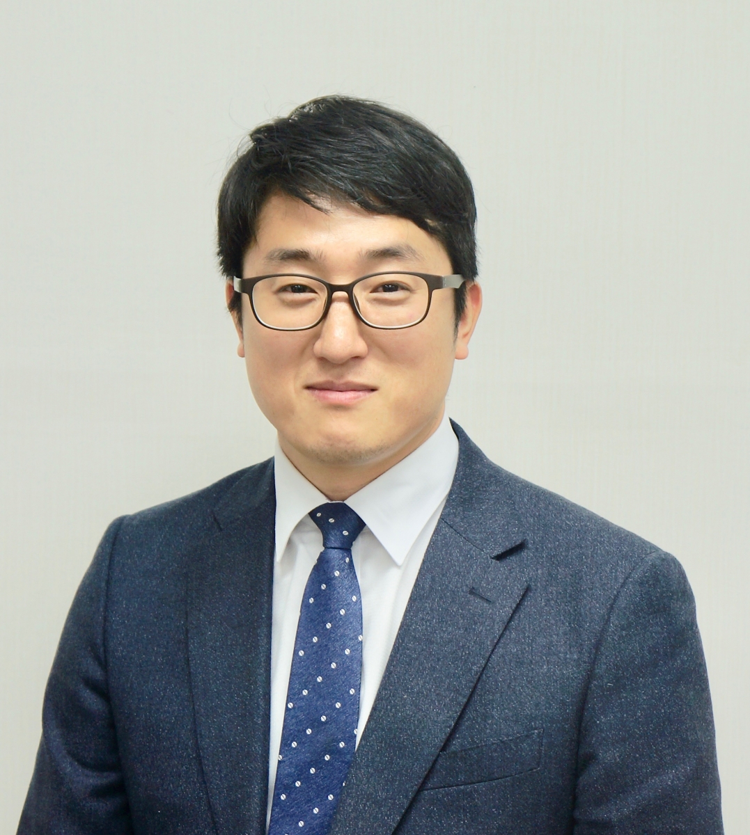 오성웅목사.jpeg